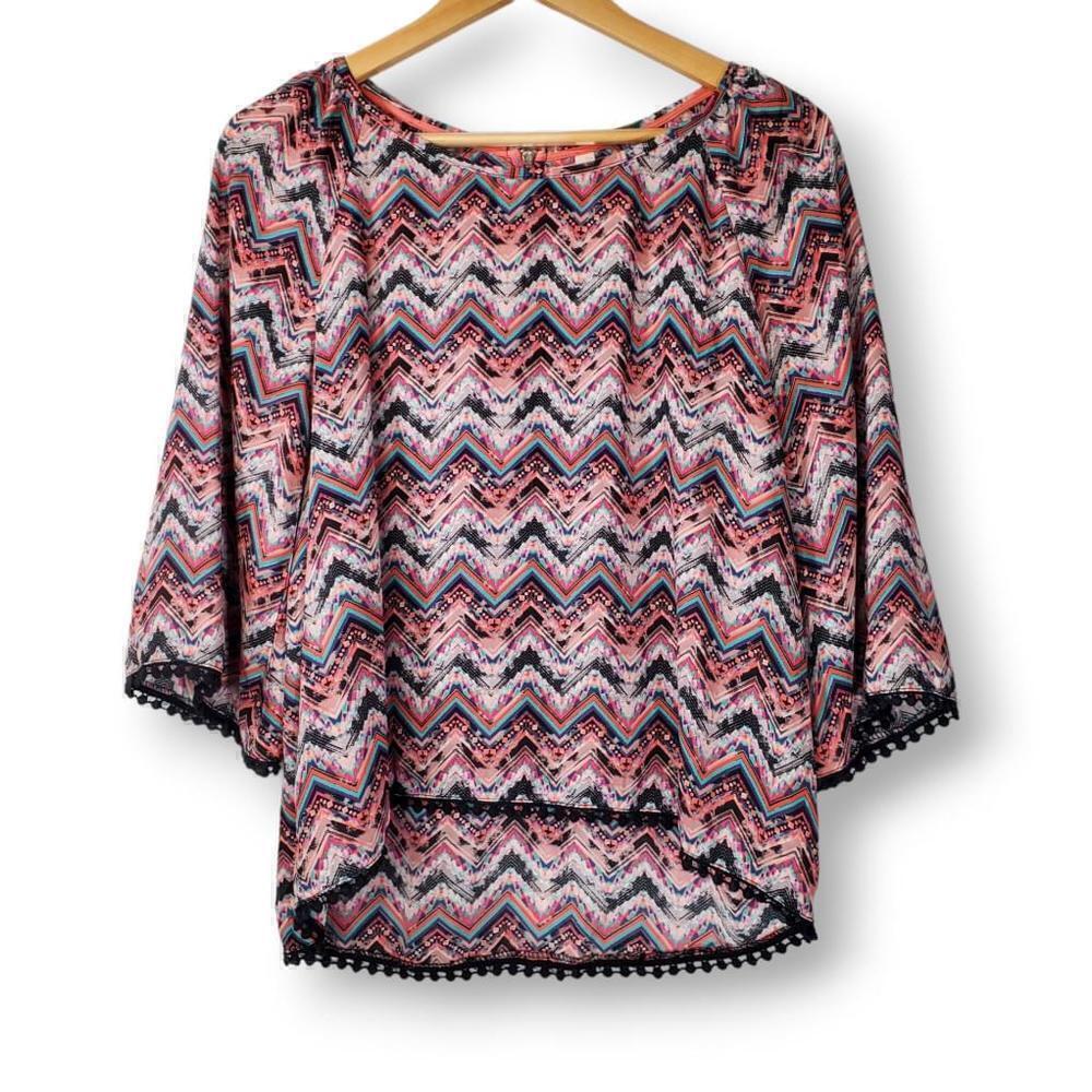 Xhileration Oversized 3/4 Length Bell Sleeve Chevron Blouse Coral Size Medium